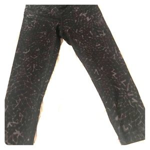 Lululemon Capri leggings